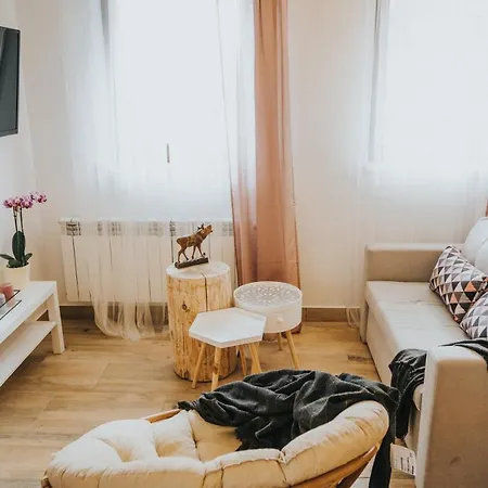 Banska W Poblizu Goracego Potoku I Term, Rabaty Na Kapieliska Проживание в семье *